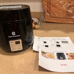Black 5-Cup Digital Rice Cooker & Warmer